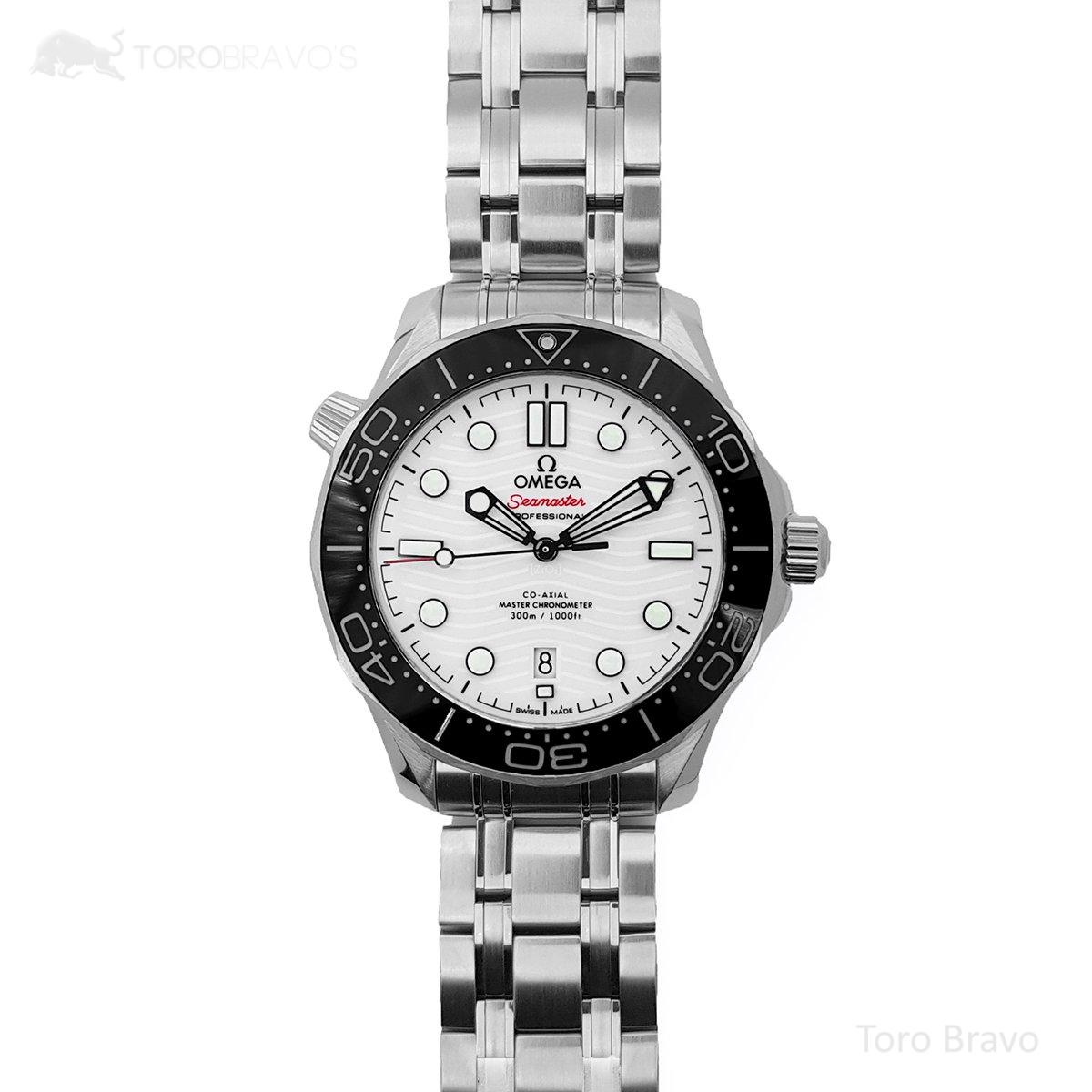 Seamaster Diver 300M Omega Co-Axial Master Chronometer 42mm White Dial with Black Bezel