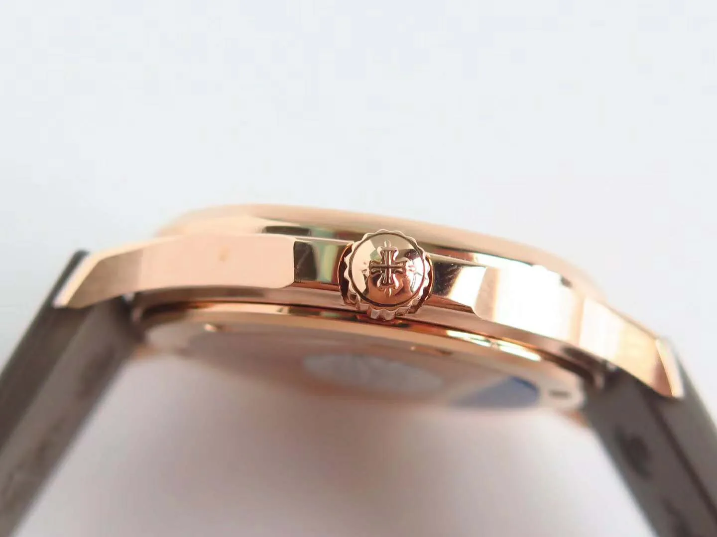 Aquanaut Luce 5068R esfera negra en oro rosa - Imagen 8