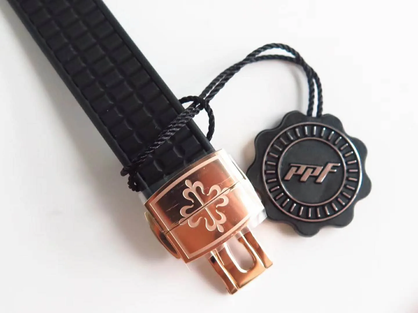 Aquanaut Luce 5068R esfera negra en oro rosa - Imagen 6