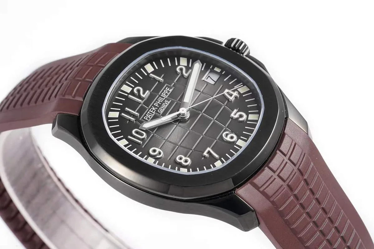 Aquanaut 5167A ‘Black Venom Limited Edition’ quadrante nero su cinturino in gomma marrone - immagine 4