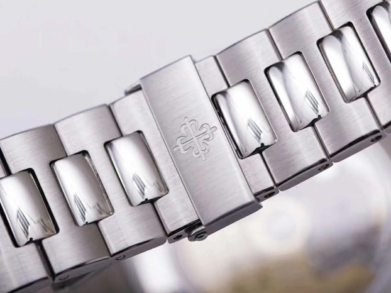Nautilus 5726/1A-010 cadran blanc en acier – Image 7