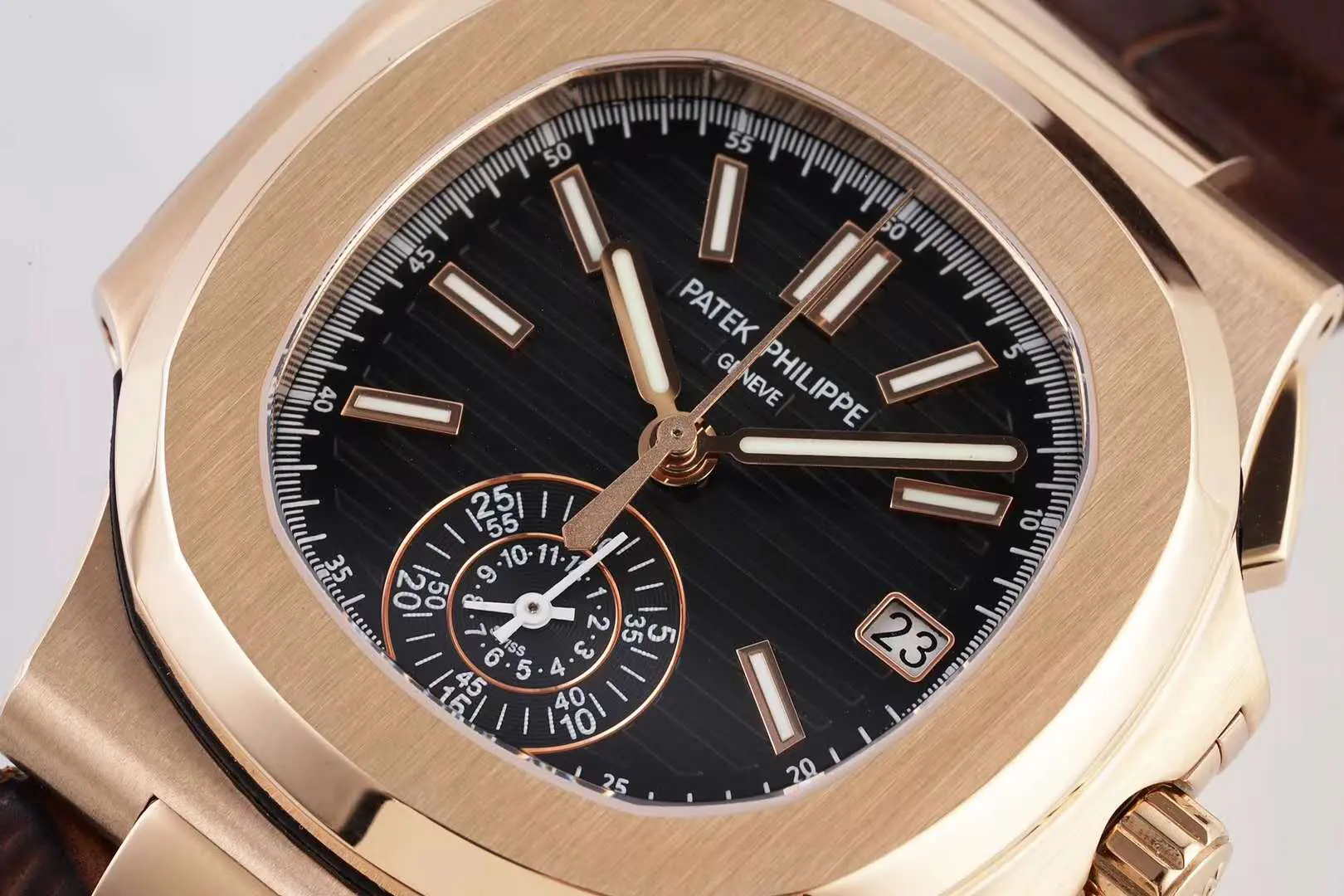 Nautilus Chronograph 5980/1R en oro rosa con correa de piel marrón - Imagen 3