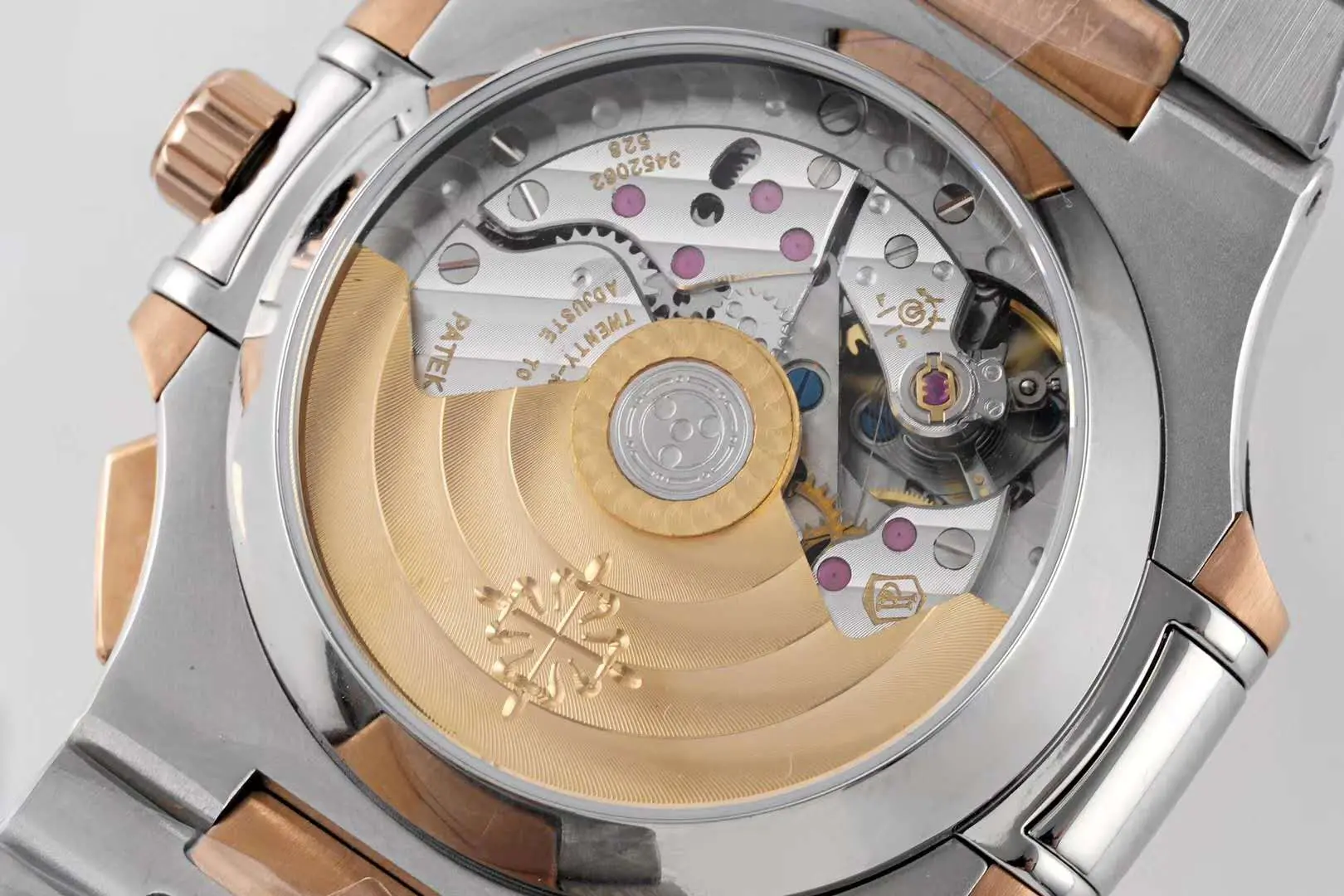 Nautilus Chronograph 5980/1AR in Stahl und Roségold – Bild 6