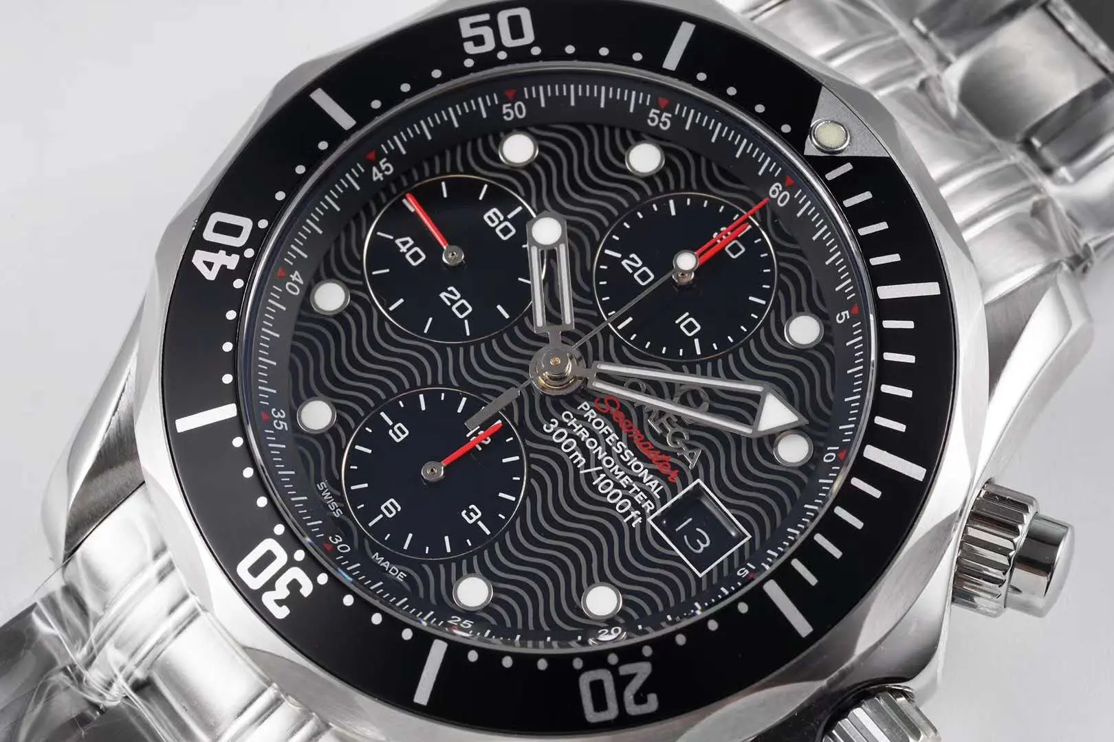 Seamaster Diver 300m Chronograph esfera negra con brazalete - Imagen 4