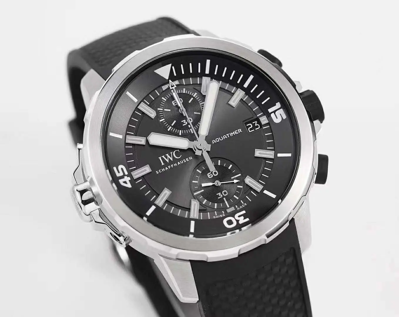 Aquatimer Chronograph Edition IW379506 “Sharks” – Image 6