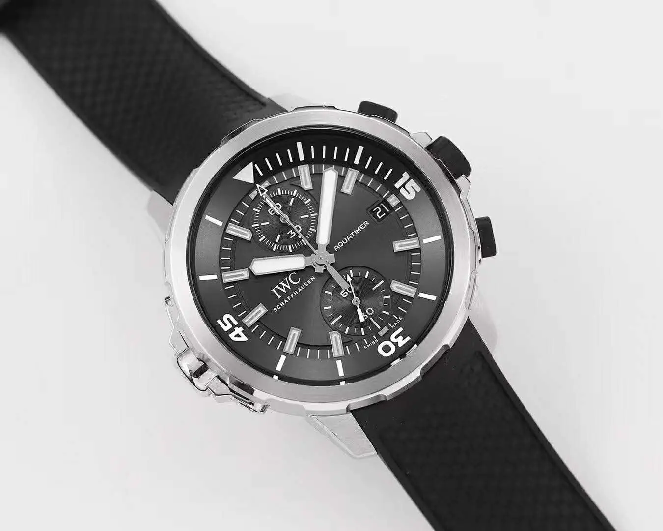 Aquatimer Chronograph Edition IW379506 “Sharks” – Image 3