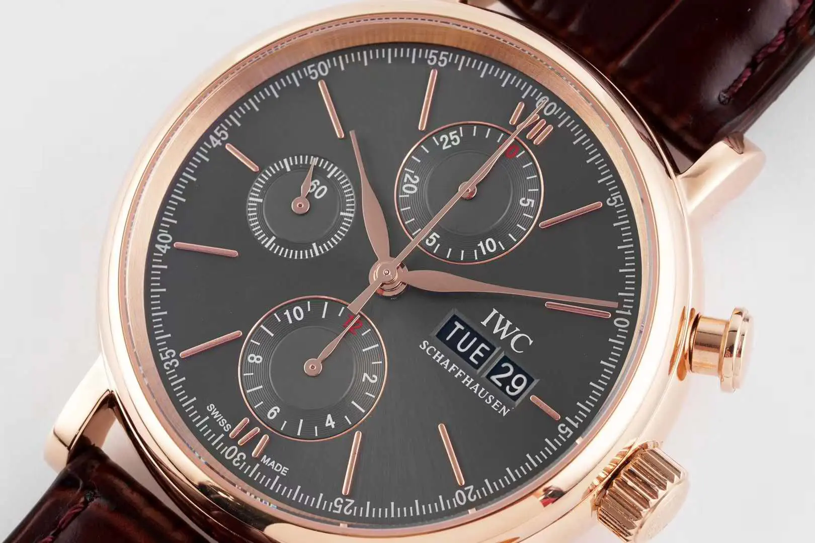 Portofino Chronograph IW391021 esfera gris en oro rosa - Imagen 3