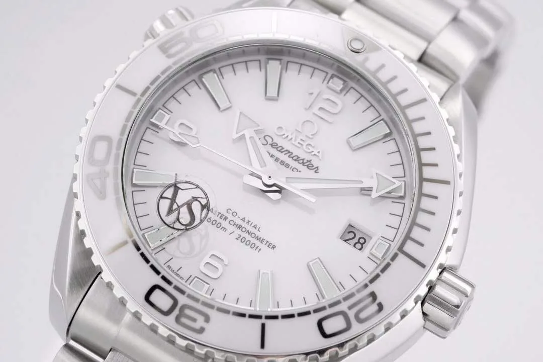 Seamaster Planet Ocean 600M Co-Axial Master Chronometer quadrante bianco 39.5mm su bracciale - immagine 10