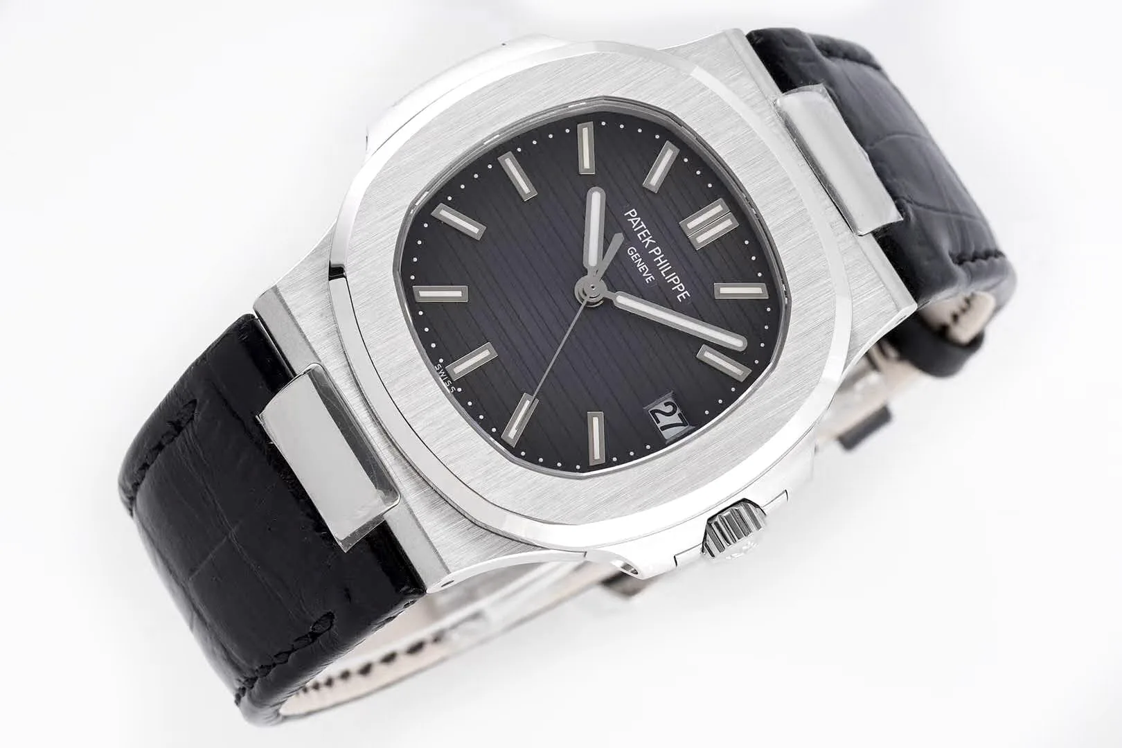 Nautilus Jumbo 5711 cadran gris en acier avec bracelet en cuir noir – Image 4