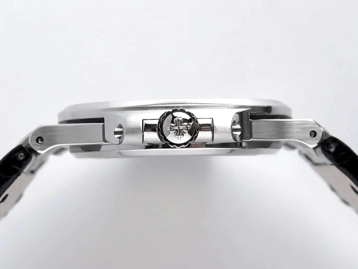 Nautilus Jumbo 5711 cadran gris en acier avec bracelet en cuir noir – Image 9