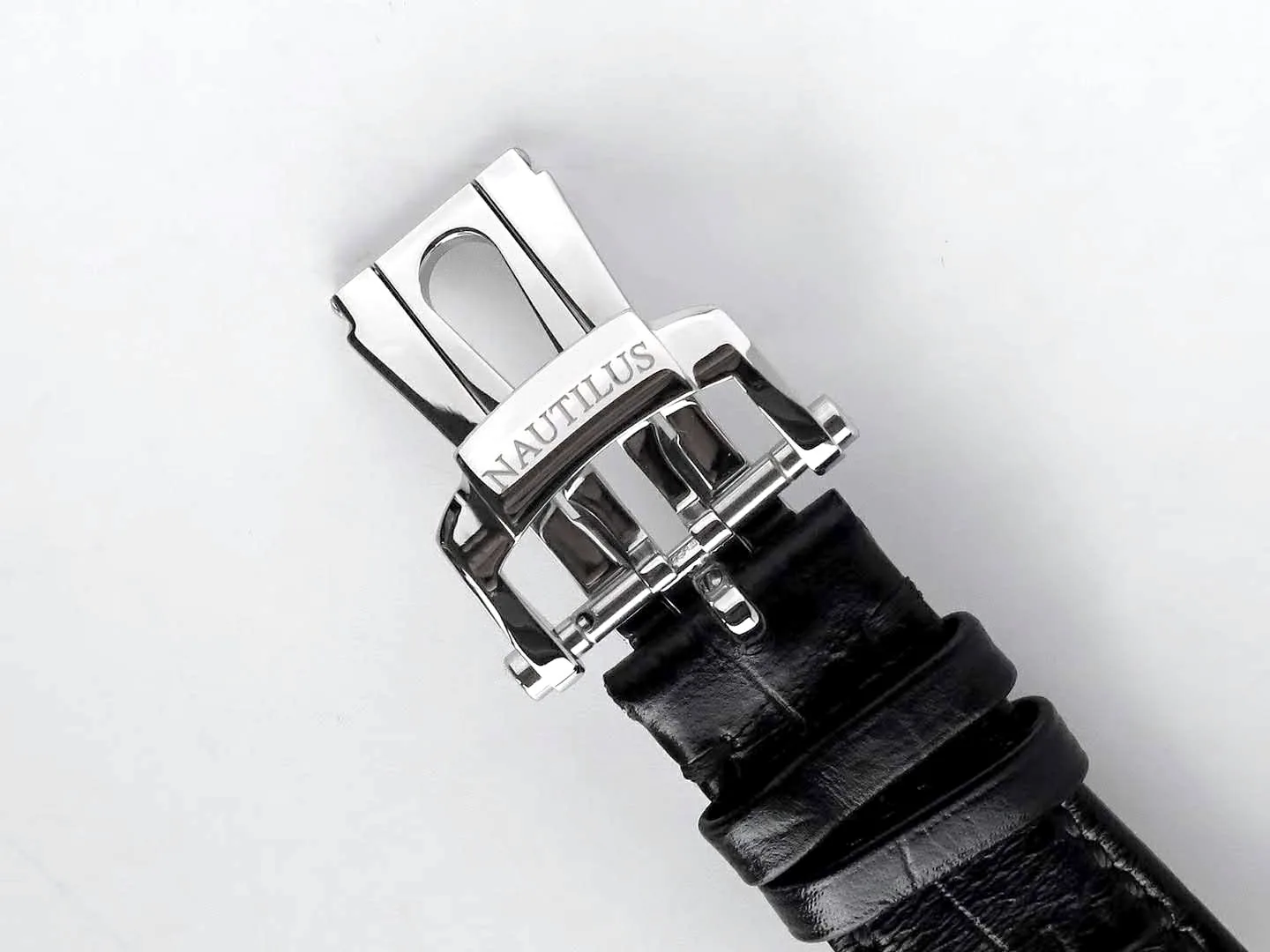 Nautilus Jumbo 5711 weißes Zifferblatt in Stahl mit schwarzem Lederarmband – Bild 8