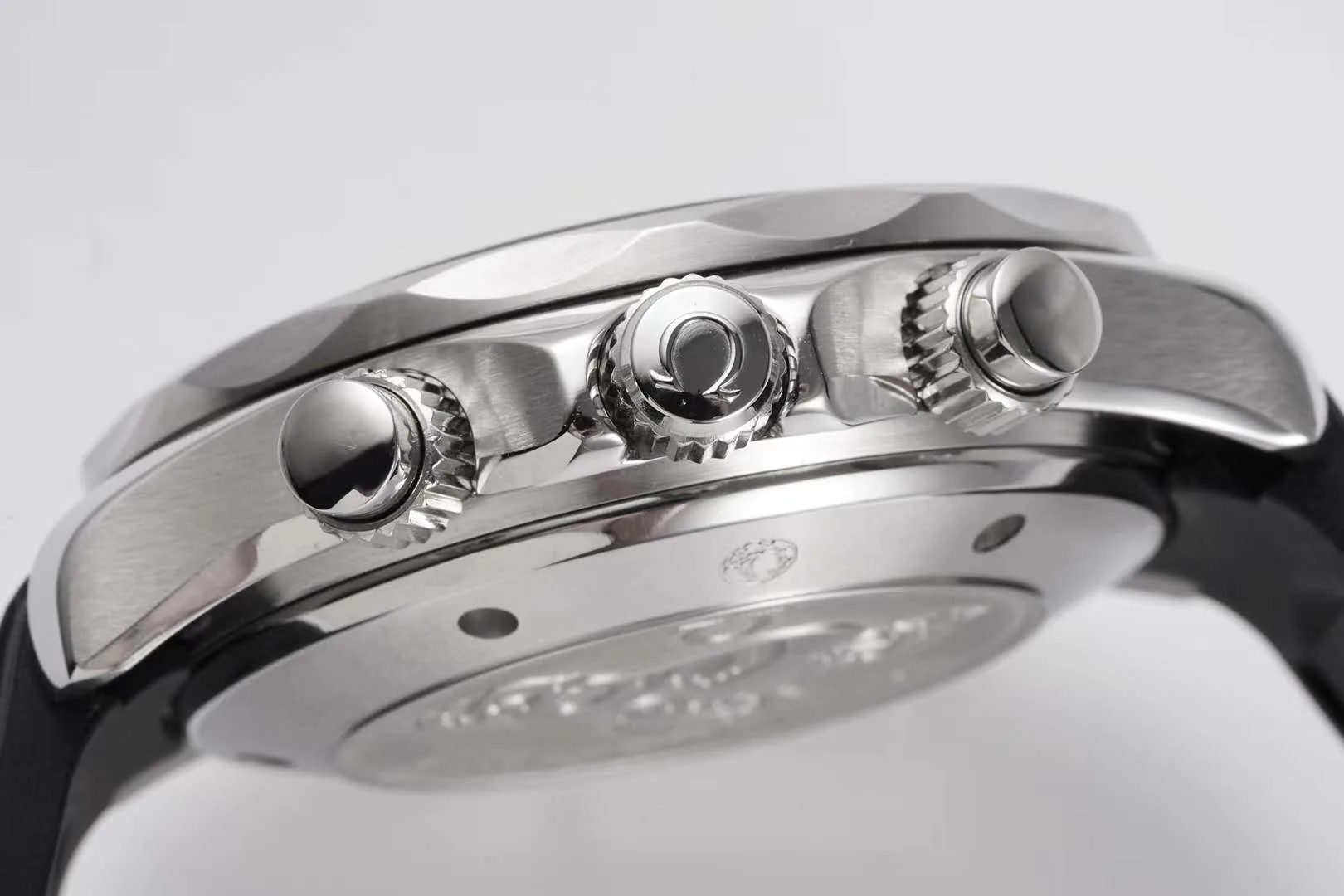 Seamaster Diver 300m cronografo quadrante nero su cinturino in gomma - immagine 8