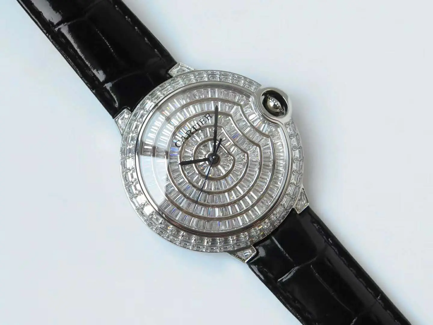Ballon Bleu de Cartier 42mm diamantbesetztes Zifferblatt in Stahl – Bild 4