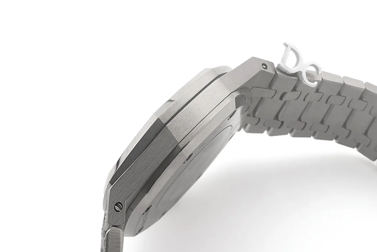 Royal Oak 41mm 15402 entièrement pavée de diamants en or blanc sur bracelet – Image 10