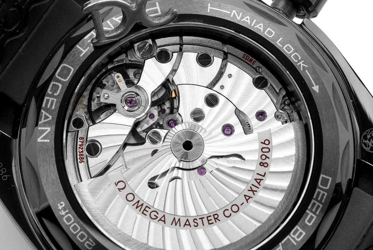 Seamaster Planet Ocean GMT “Deep Black” céramique entièrement noire – Image 6