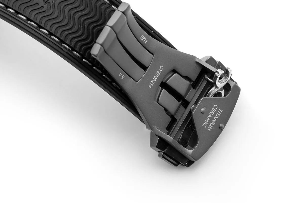 Seamaster Planet Ocean GMT “Deep Black” céramique entièrement noire – Image 5