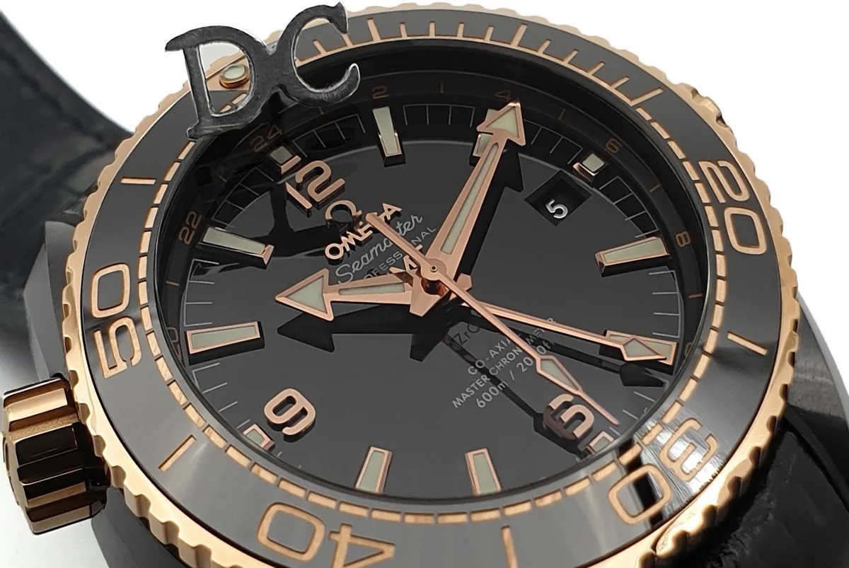 Seamaster Planet Ocean GMT “Deep Black” céramique or – Image 4