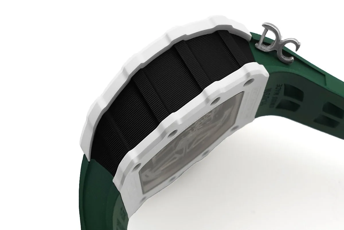 RM 011-02 Le Mans Classic Chronograph in Grün am grünen Kautschukarmband – Bild 8