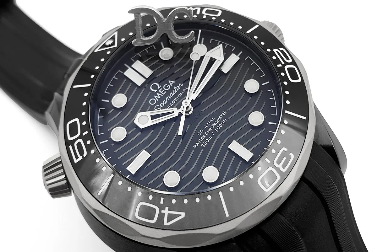 Seamaster Diver 300M Co-Axial Master Chronometer quadrante nero 43.5mm su cinturino in gomma nero - immagine 3