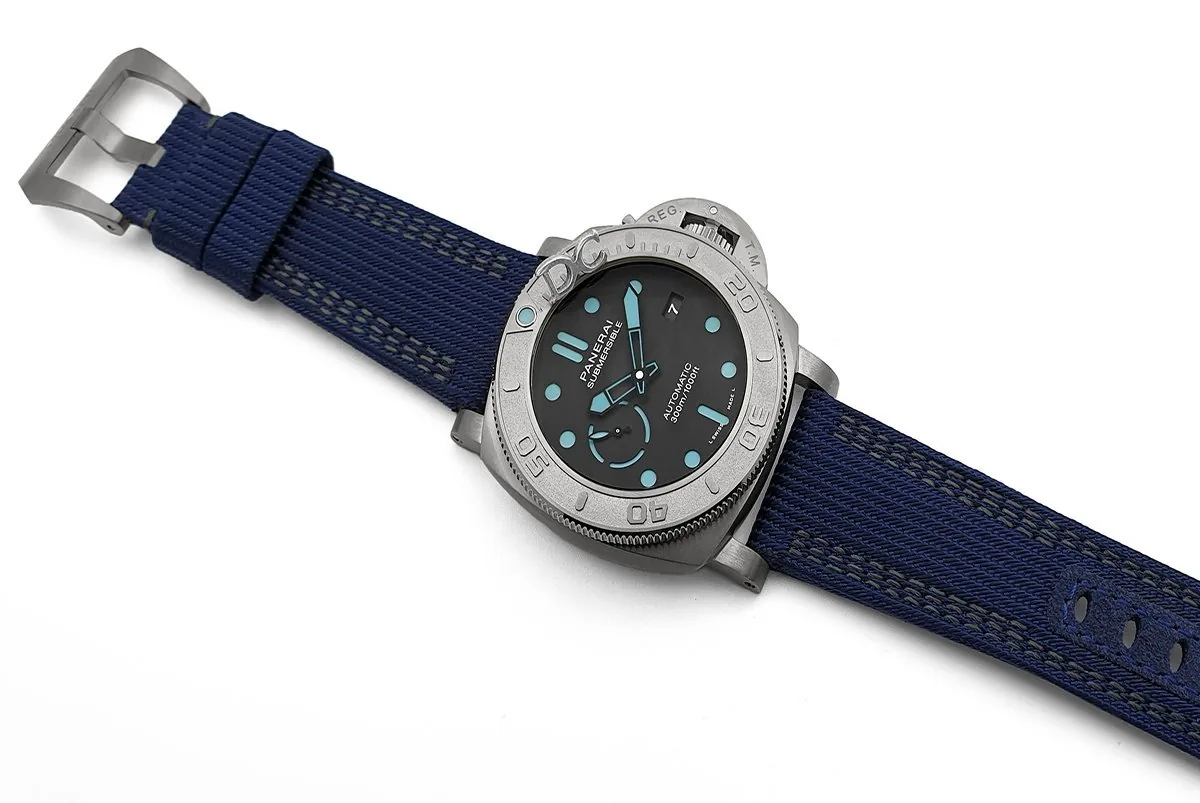PAM985 Submersible Mike Horn Edition - immagine 2