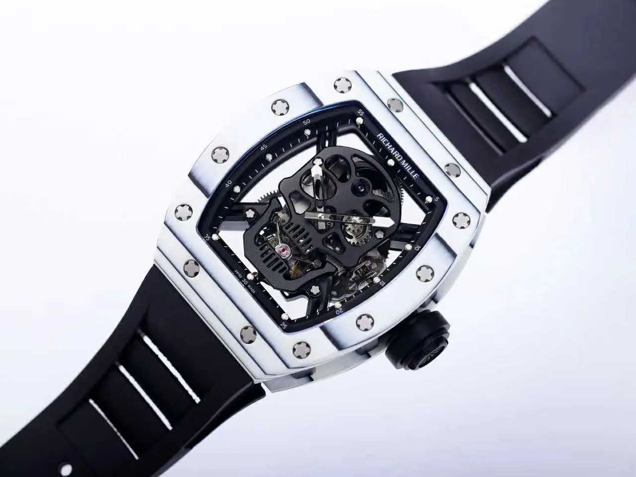 RM 052-01 Tourbillon Black Skull en carbone NTPT blanc – Image 3