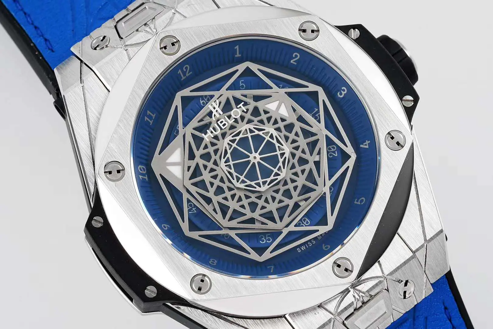 Big Bang Unico Sang Bleu en acier sur bracelet en cuir bleu – Image 2