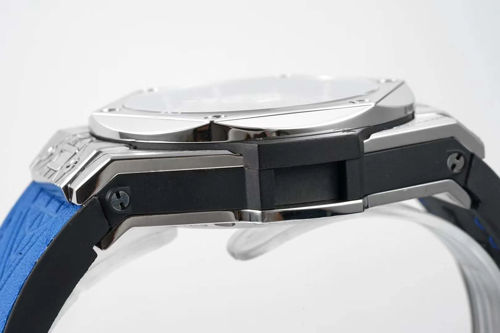 Big Bang Unico Sang Bleu en acier sur bracelet en cuir bleu – Image 8