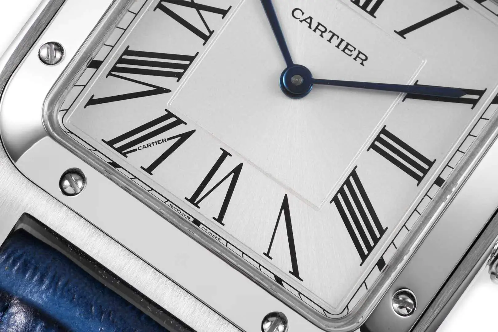 Santos-Dumont quadrante bianco in acciaio su cinturino in pelle blu - immagine 4