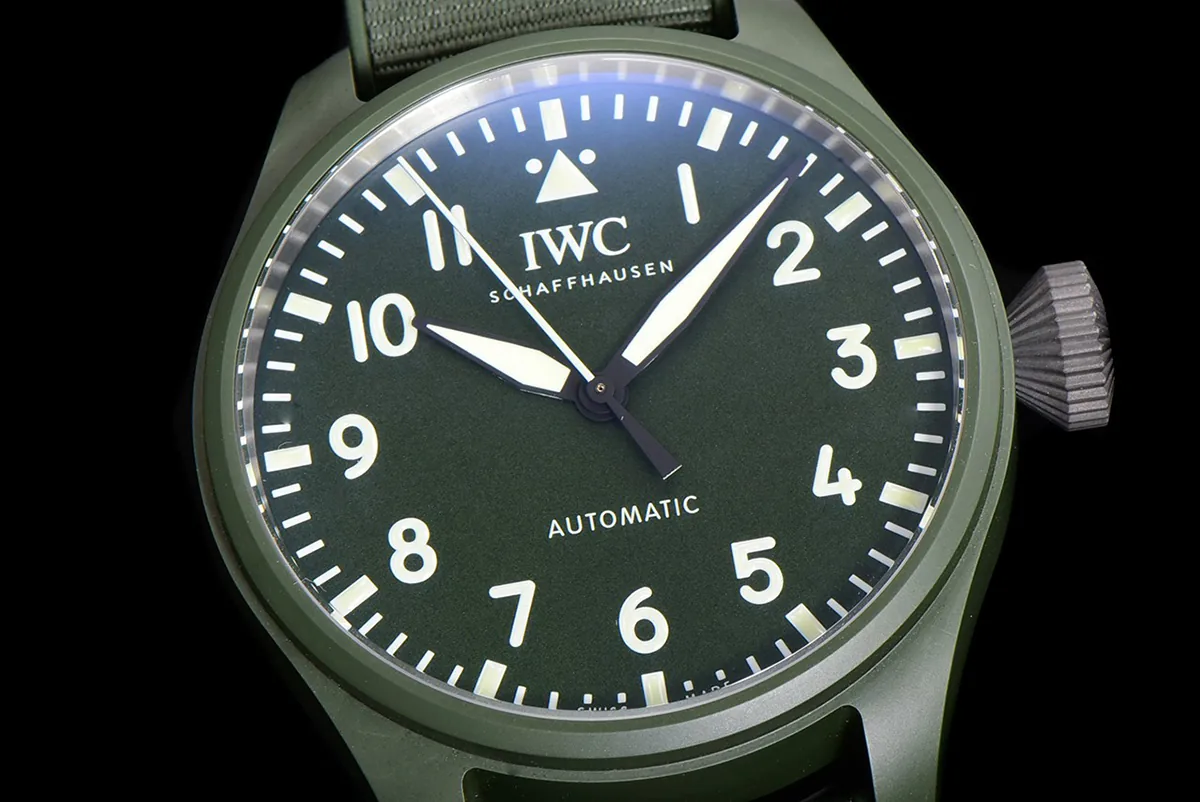 Big Pilot’s Watch 43 IW329802 Top Gun Edition Woodland am Camouflage-Armband – Bild 3