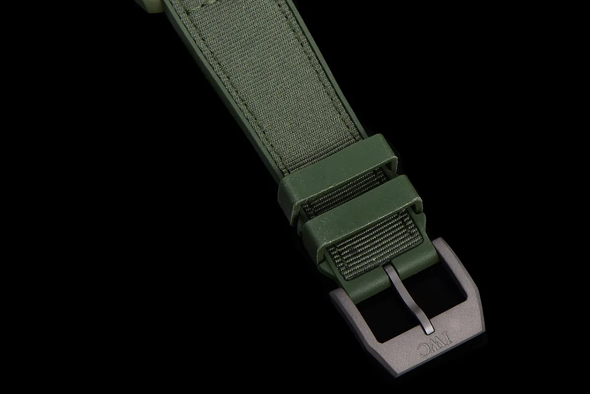 Big Pilot’s Watch 43 IW329802 Top Gun Edition Woodland am Camouflage-Armband – Bild 12