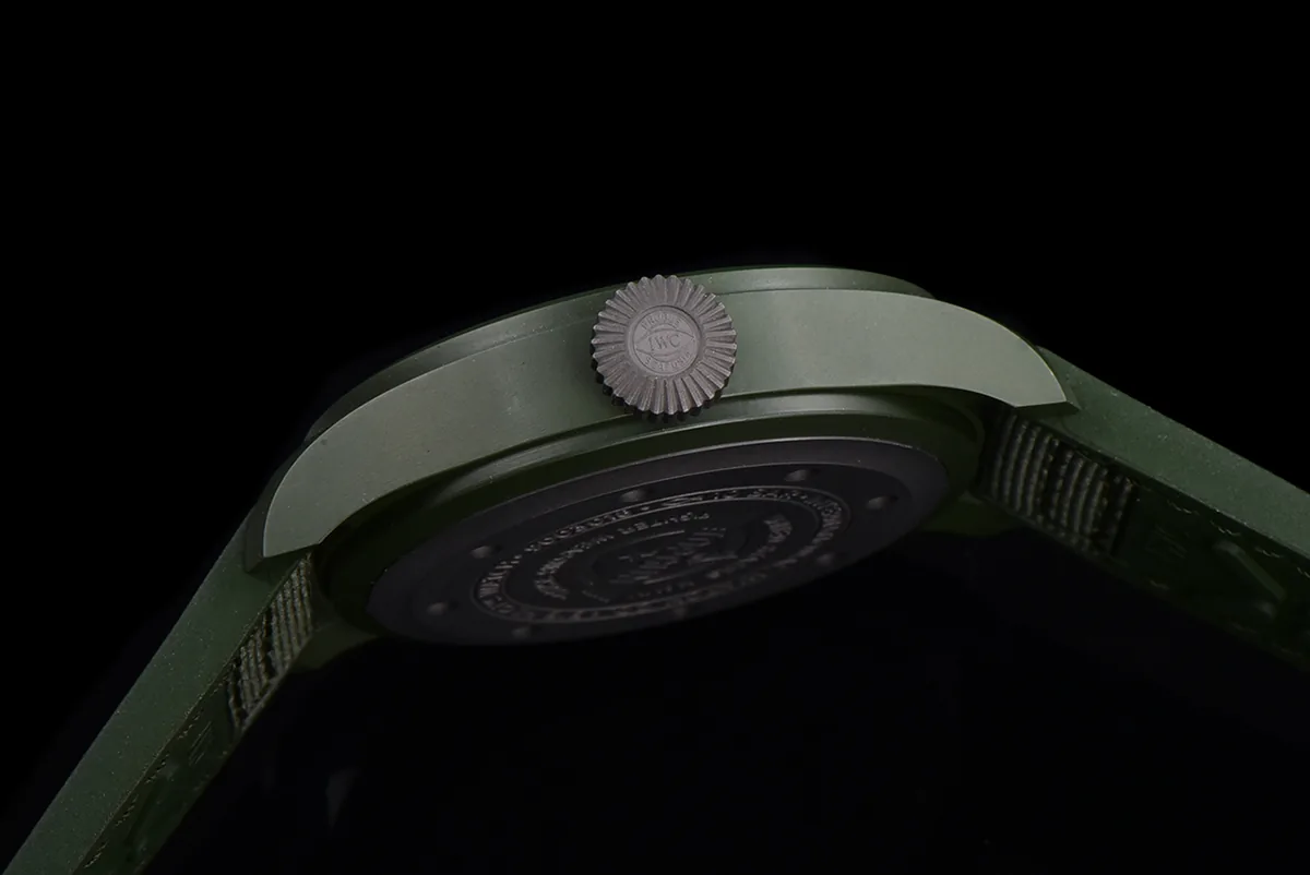 Big Pilot’s Watch 43 IW329802 Top Gun Edition Woodland am Camouflage-Armband – Bild 8