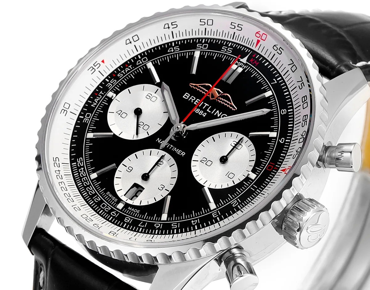 Navitimer B01 Chronograph 43 esfera negra en acero con correa de piel Ref. AB0138211B1P1 - Imagen 3