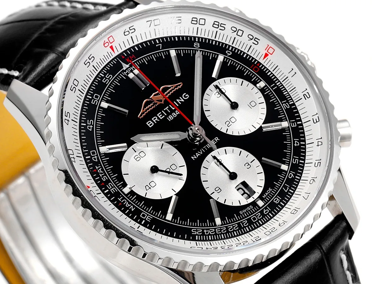 Navitimer B01 Chronograph 43 esfera negra en acero con correa de piel Ref. AB0138211B1P1 - Imagen 4