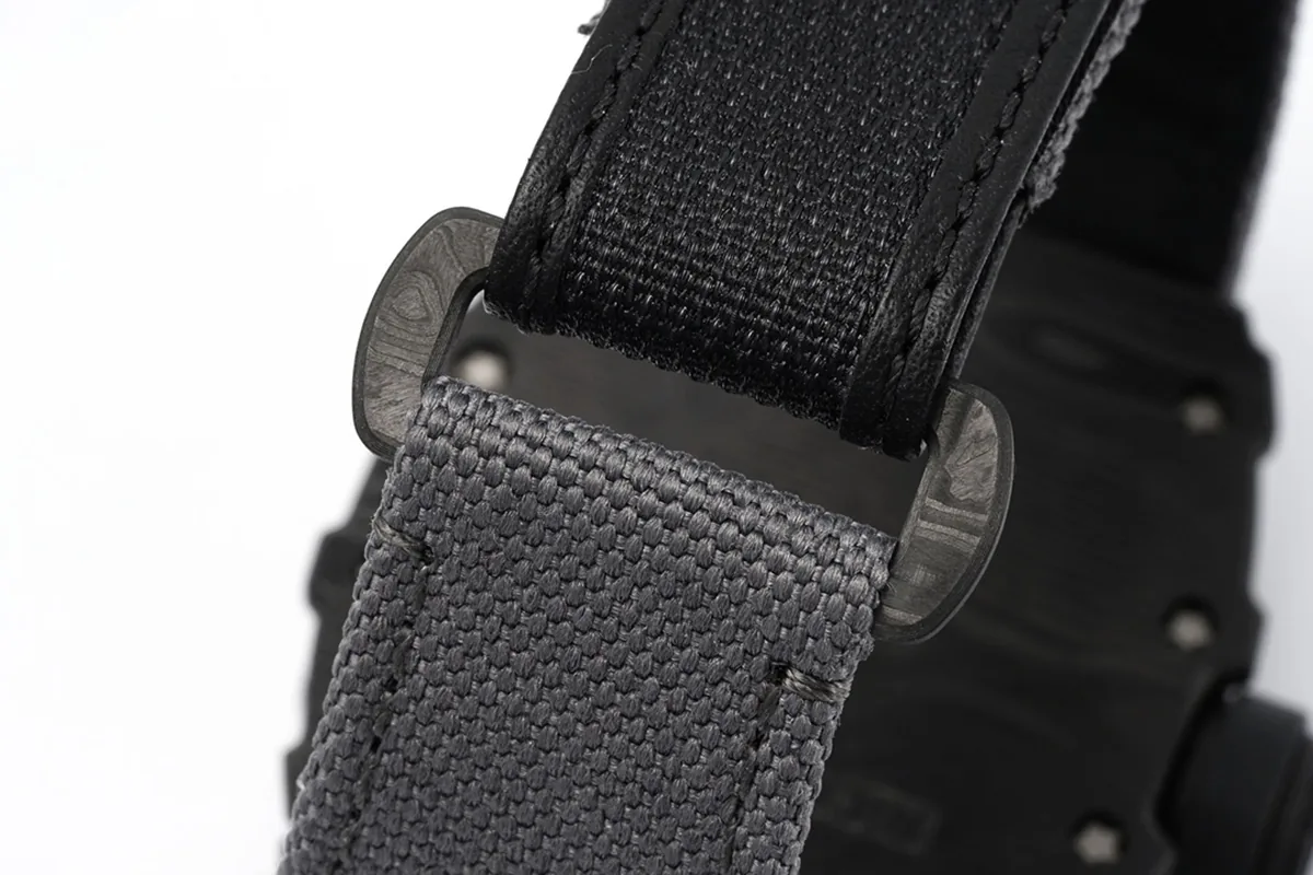 RM 035-01 Rafael Nadal carbone NTPT sur bracelet en nylon gris (Sonic) – Image 9