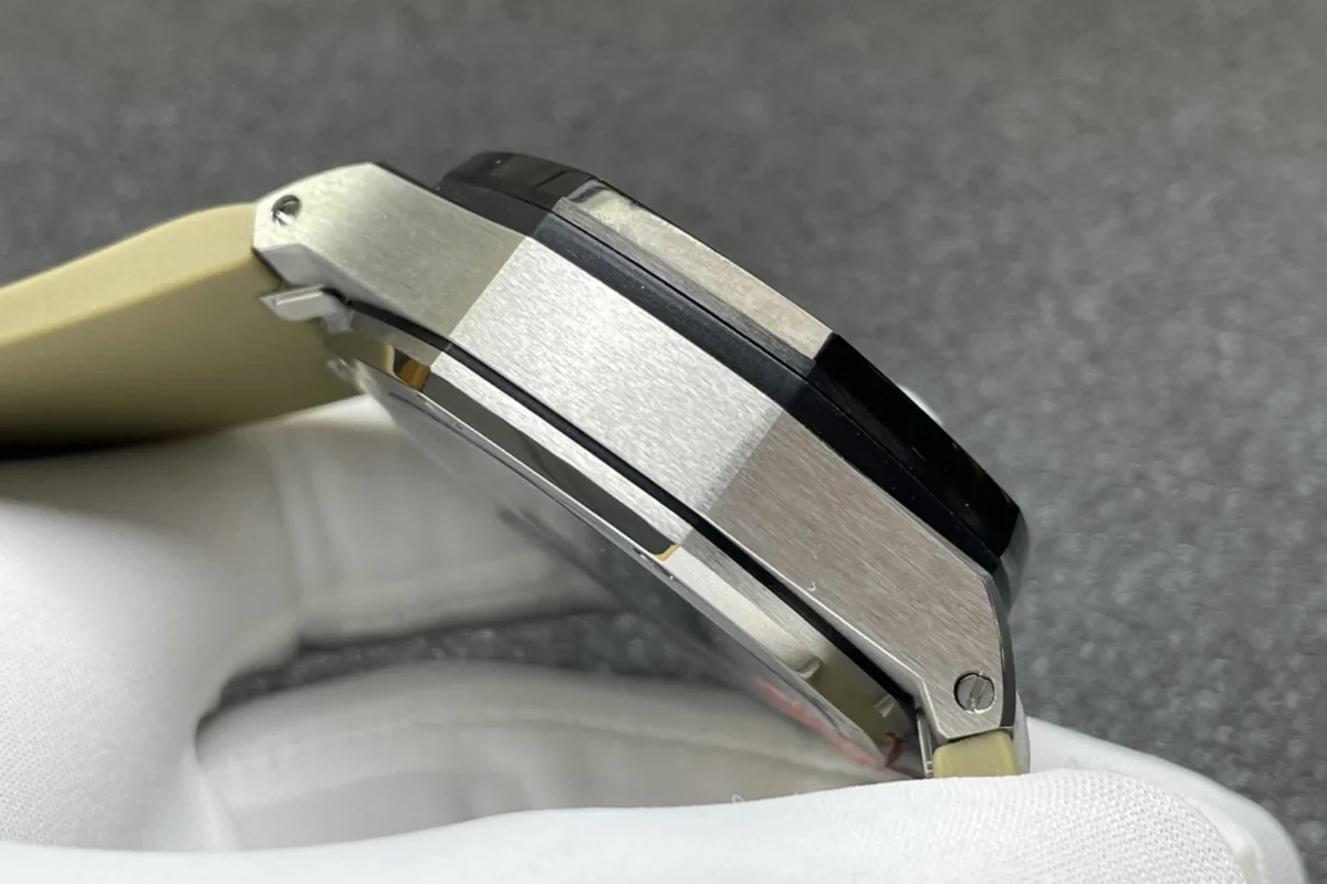 Royal Oak Offshore Novelty 43mm rauchig hellbraunes Zifferblatt Ref. 26420SO.OO.A600CA.01 – Bild 5