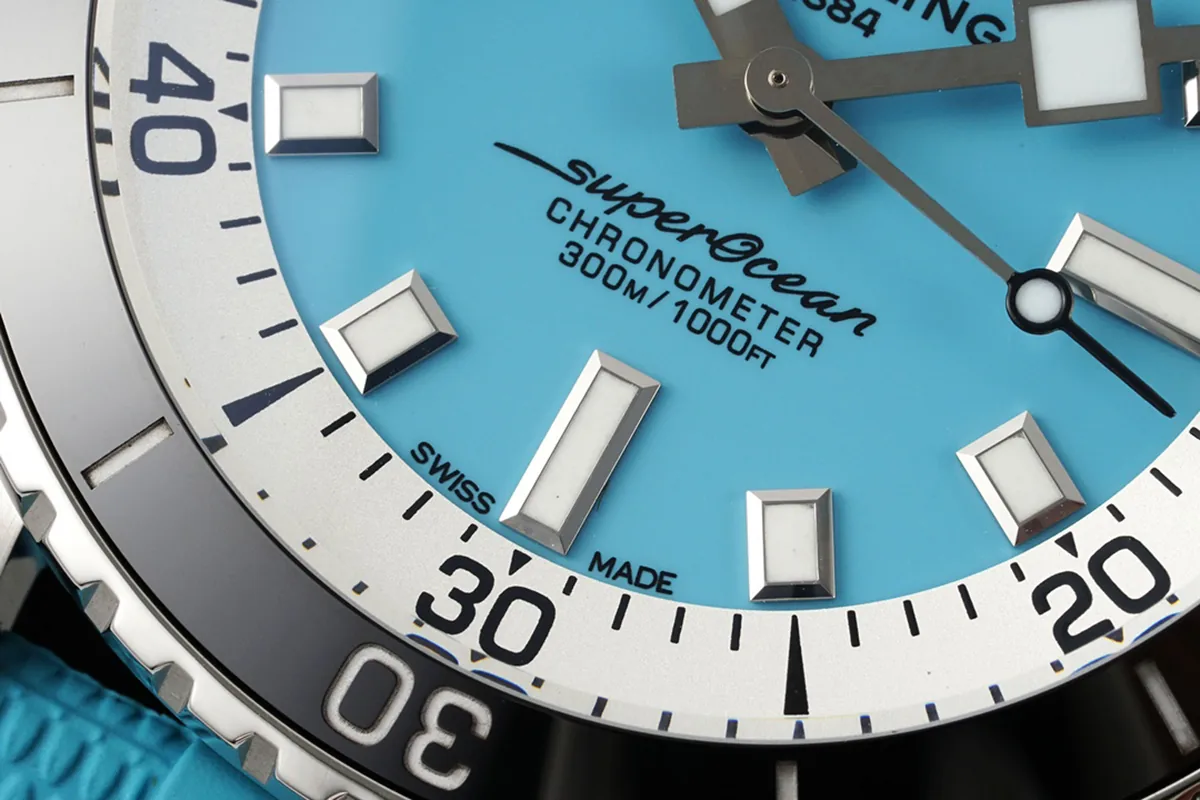 Superocean Automatic 44 esfera azul Tiffany Ref: A17376211L2S1 - Imagen 6
