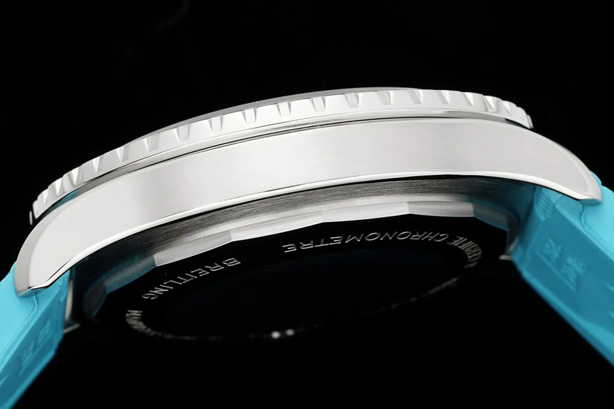 Superocean Automatic 44 esfera azul Tiffany Ref: A17376211L2S1 - Imagen 7