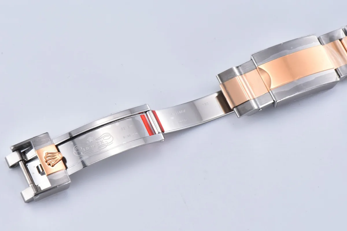 GMT Master II 126715 CHNR Clean Factory “Rootbeer” in Rose Gold and Steel - Image 17