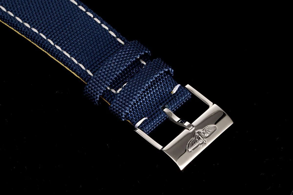 Avenger B01 Chronograph 45 Blue Dial in Steel