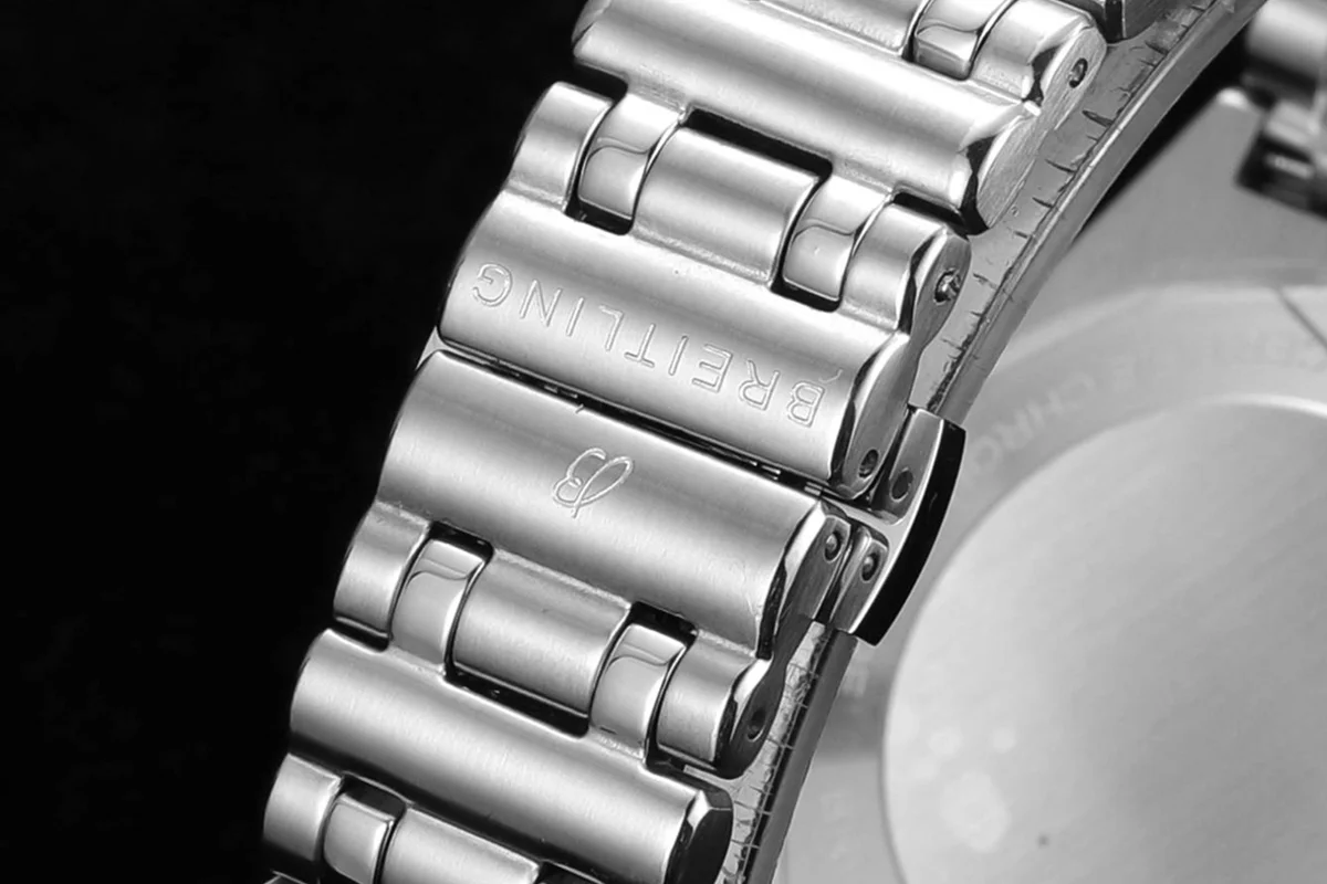 Chronomat Automatic GMT 40 Black Dial Ref. A32398101B1A1