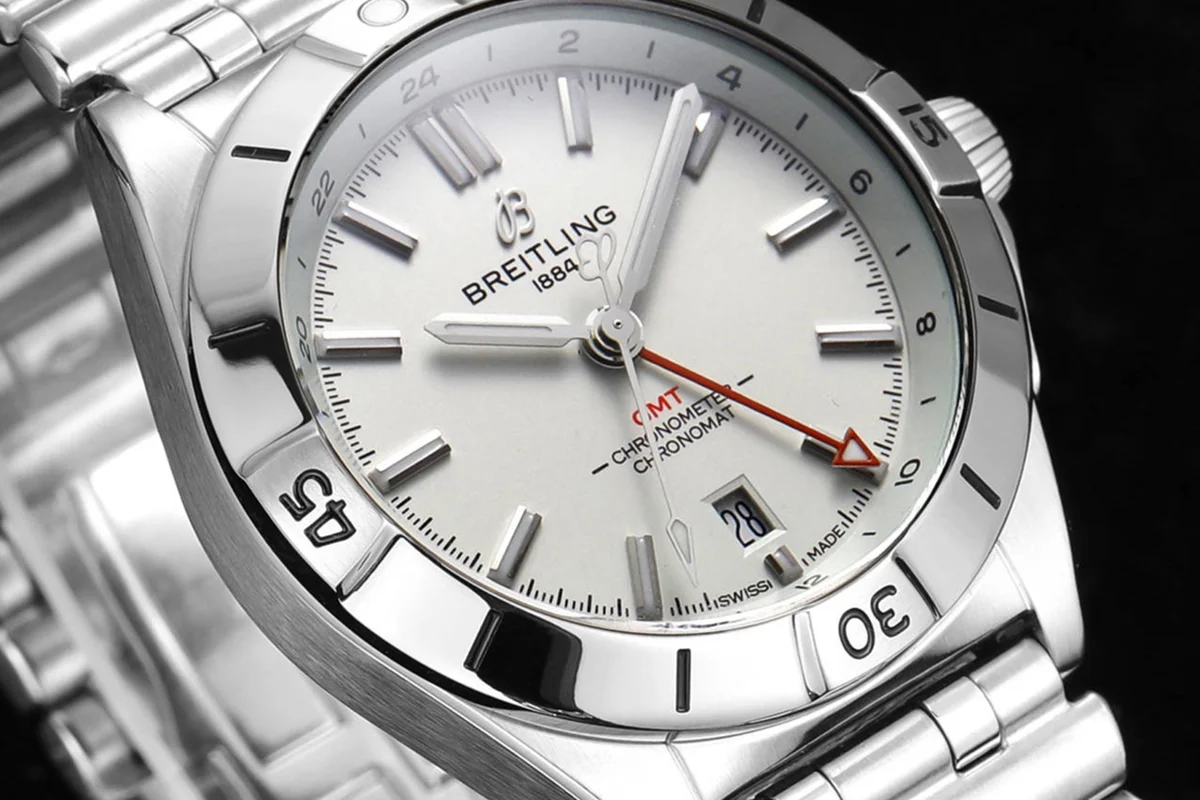 Chronomat Automatic GMT 40 White Dial Ref. A32398101A1A1