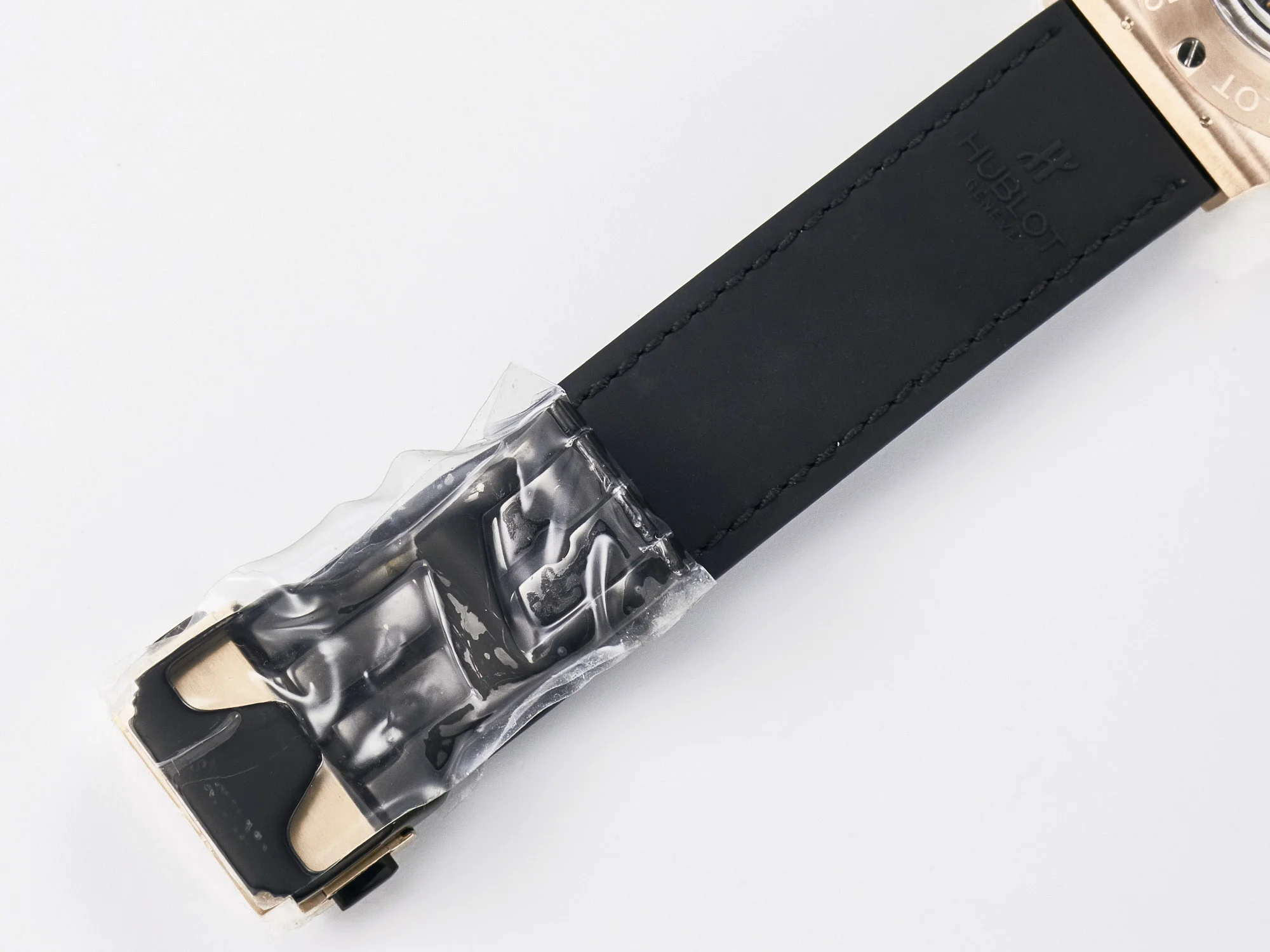 Classic Fusion 38mm RG JJF 1:1 Best Edition White Dial on Black Gummy Leather Strap