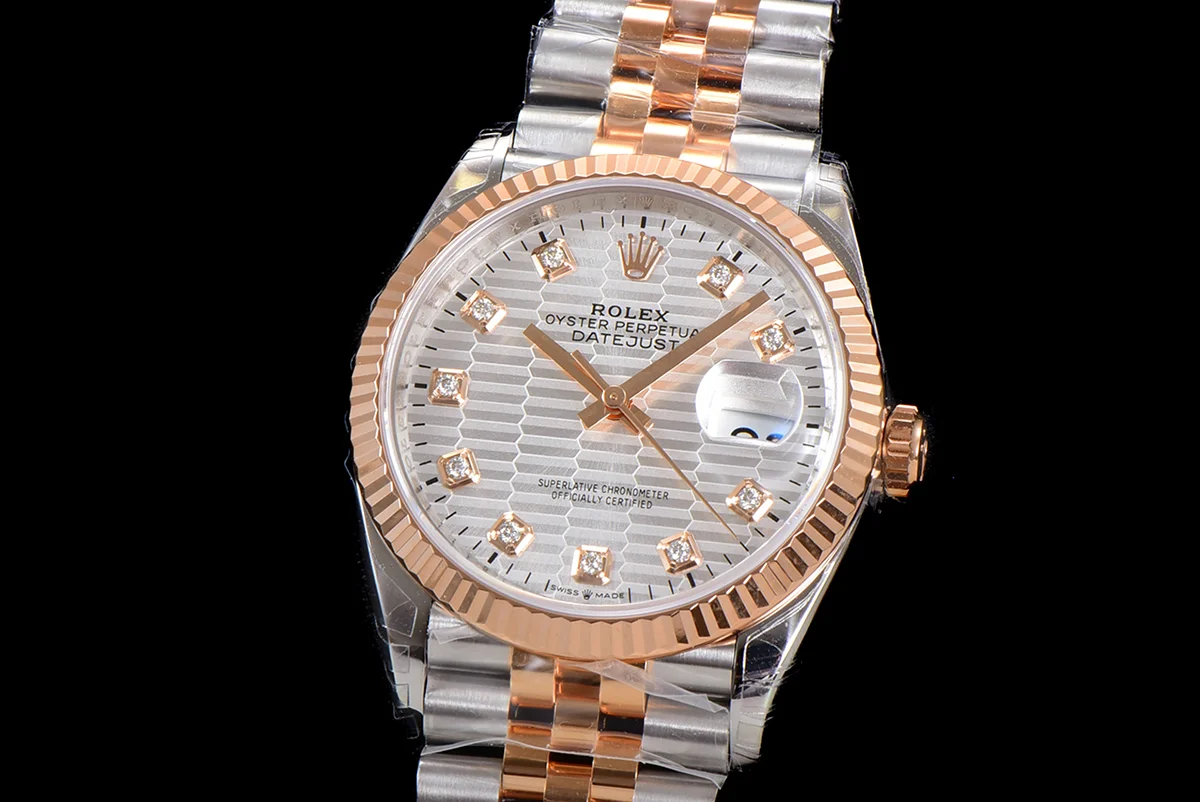 Datejust 36 126231 Silver Motif Dial with Stick Marker in Steel/Rose Gold in Jubilee