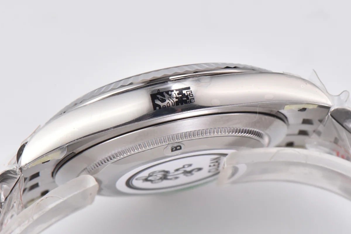 Datejust 41 126334 Grey Dial Stick Markers on Jubilee Bracelet