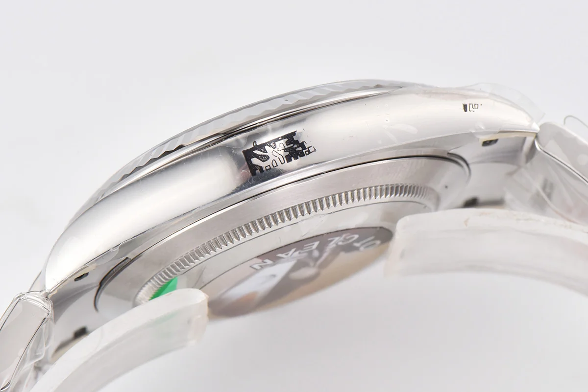 Datejust 41 126334 White Dial Stick Markers on Oyster Bracelet