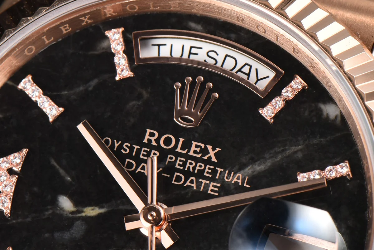 Daydate 36 128235 Eisenkiesel (Quartz Stone) Diamond Roman Dial in Everose Gold