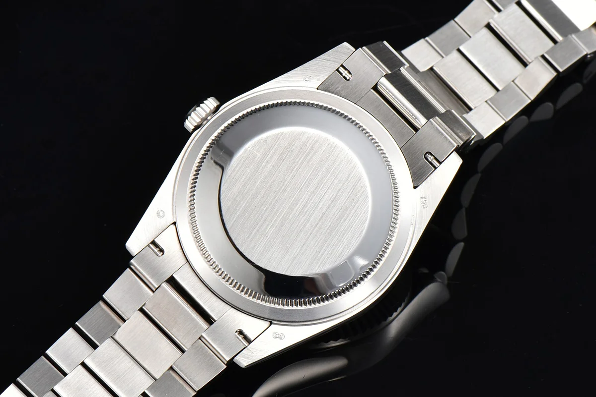 Daydate 36 128236 Lapis Lazuli Diamond Roman Dial in Platinum
