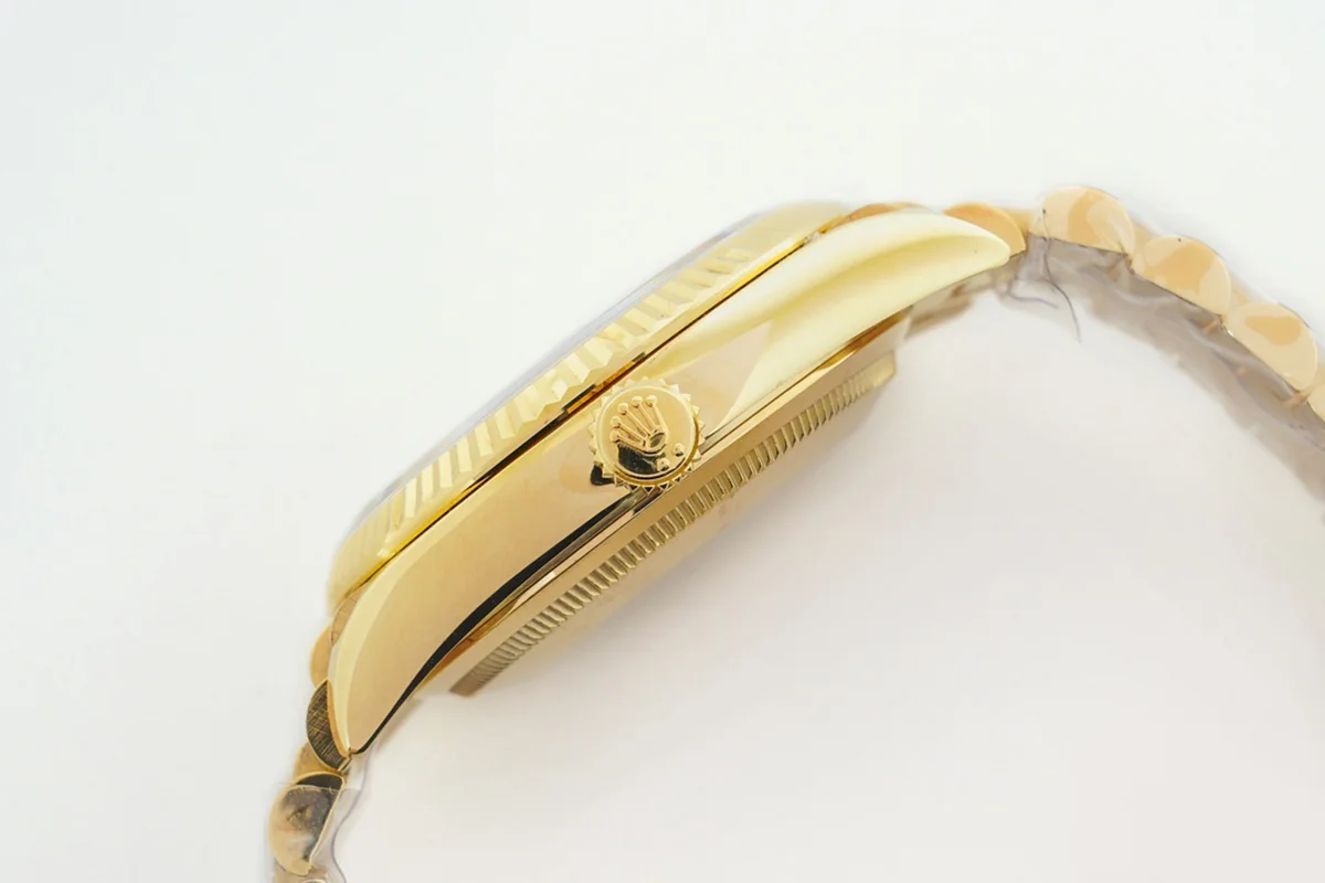 Daydate 36 128238 Green Dial with Diamond Markers in Yellow Gold
