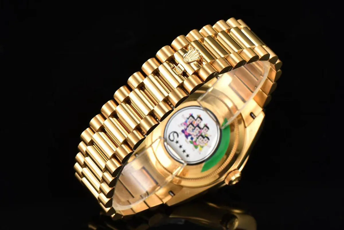 Daydate 36 128238 Malachite Diamond Roman Dial in Yellow Gold
