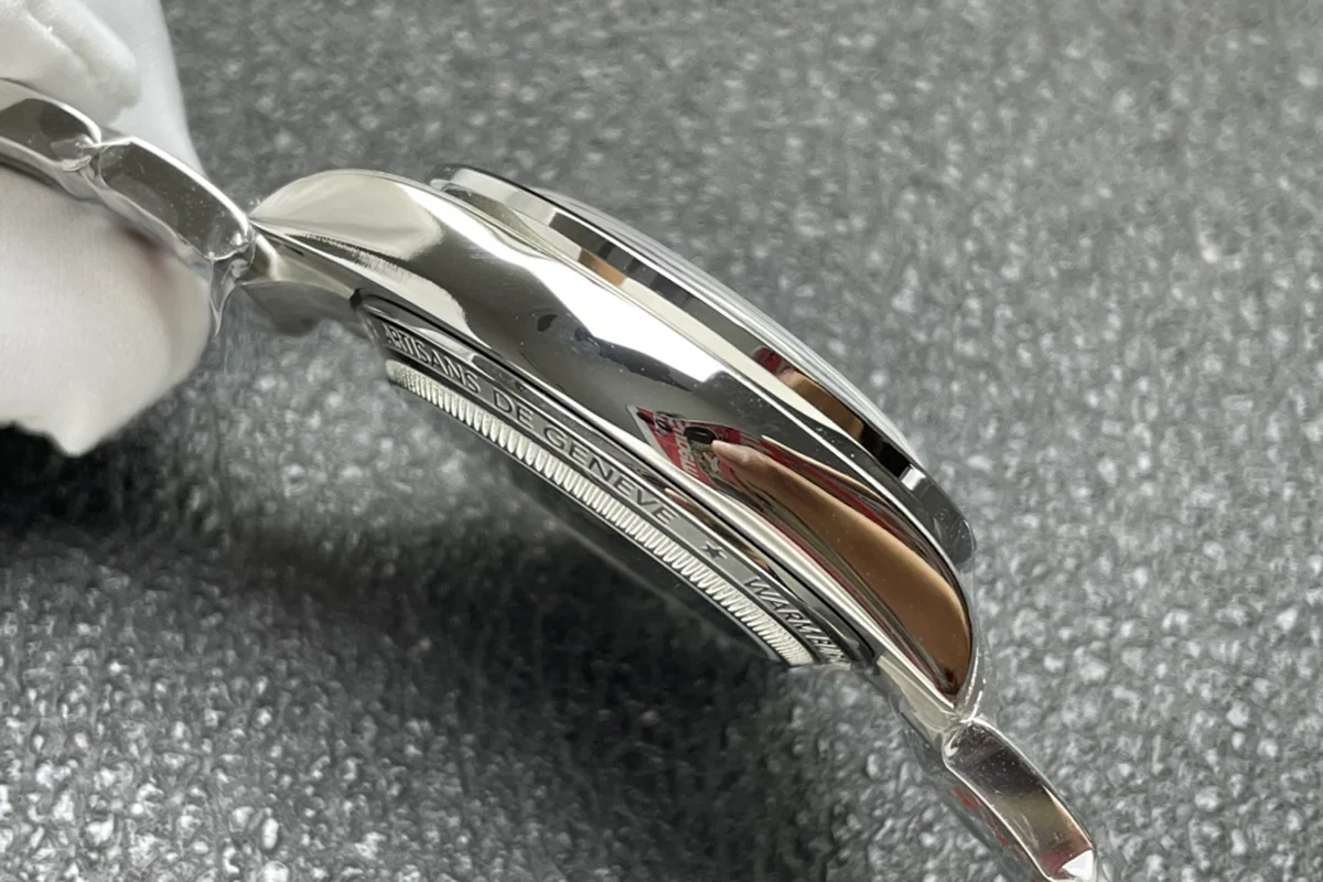 Daytona 116500 Warm Burgundy Artisans de Genève Purple Dial in Steel